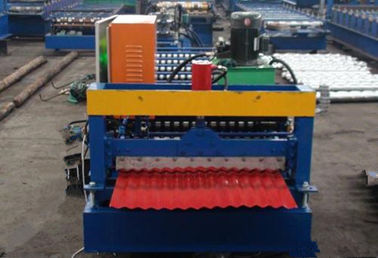 ประเทศจีน 380V Electrical Corrugated Roll Forming Machine For 850mm Width Roofing Sheet ผู้ผลิต