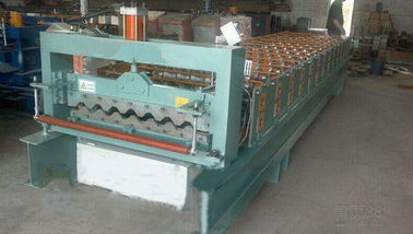 ประเทศจีน Industrial Steel Roof Tile Roll Forming Machine With Automatic SAJ Inverter ผู้ผลิต